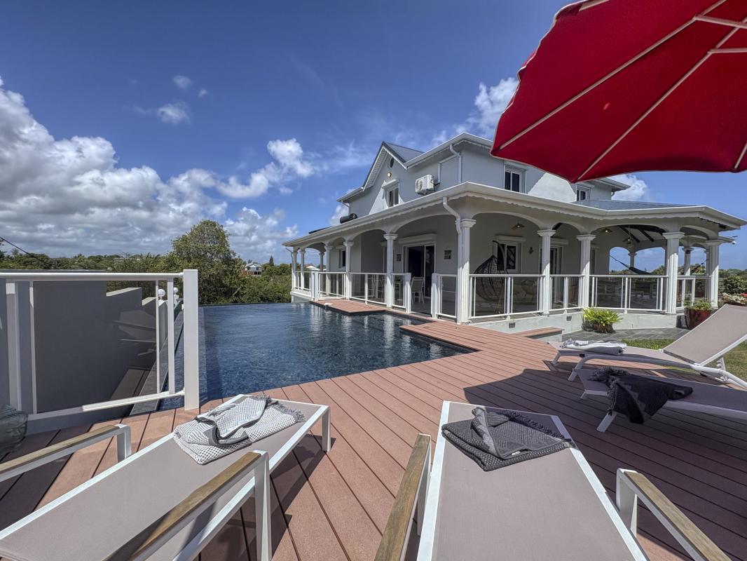40.Location villa piscine le moule guadeloupe_Piscine